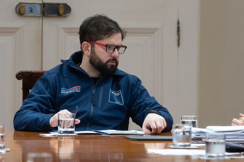 Boric esta manana previo a su viaje a Coltauco.jpg