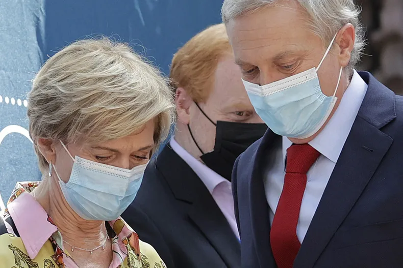 14658 a uno 1337327.webp