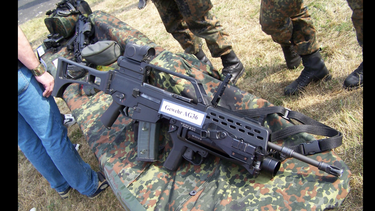 Río de Janeiro dará US$1.000 dólares a sus policías por cada fusil que decomisen