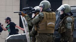 De las manos de Carabineros a las de delincuentes: el preocupante porcentaje de armas “perdidas” en instituciones fiscales