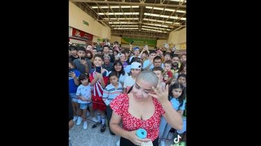 VIDEO| Terminaron llorando tras raparse por un iPhone que no lograron ganar
