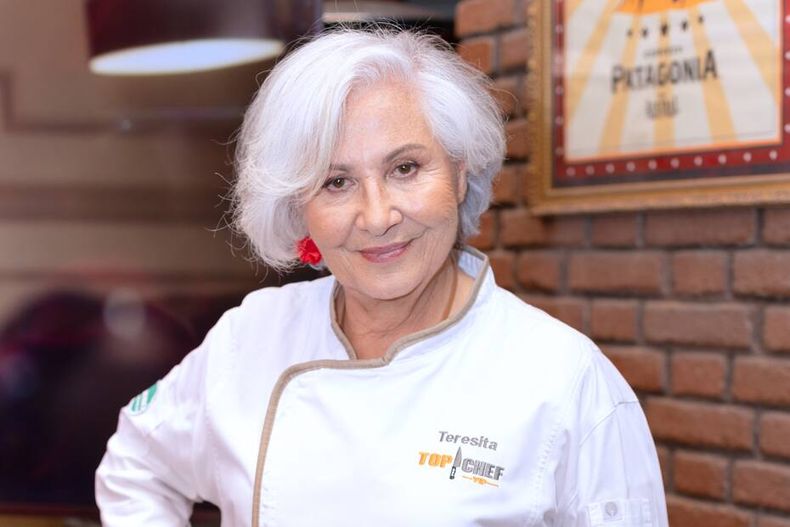15985 teresita reyes.jpg
