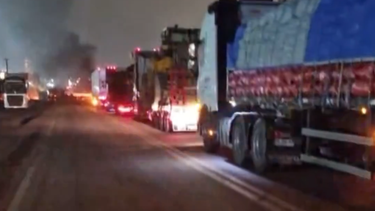 Camioneros del norte en paro indefinido: Piden expulsión de extranjeros con antecedentes