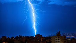 Lluvias y tormentas eléctricas: El invierno se despide con sistema frontal en zona central