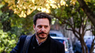 Evópoli le presta ropa a Ampuero y marca diferencia con Rojas: Son casos totalmente distintos