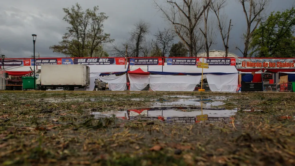 ¿Lluvia en Santiago para Fiestas Patrias? La DMC confirma pronóstico para los próximos días con importantes novedades