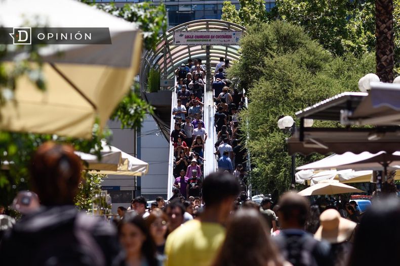 4459 escaleras del costanera center.jpg