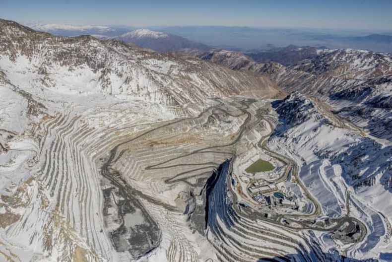 Foto Fundacion Plantae 768x513 los bronces mineria glaciares.jpg