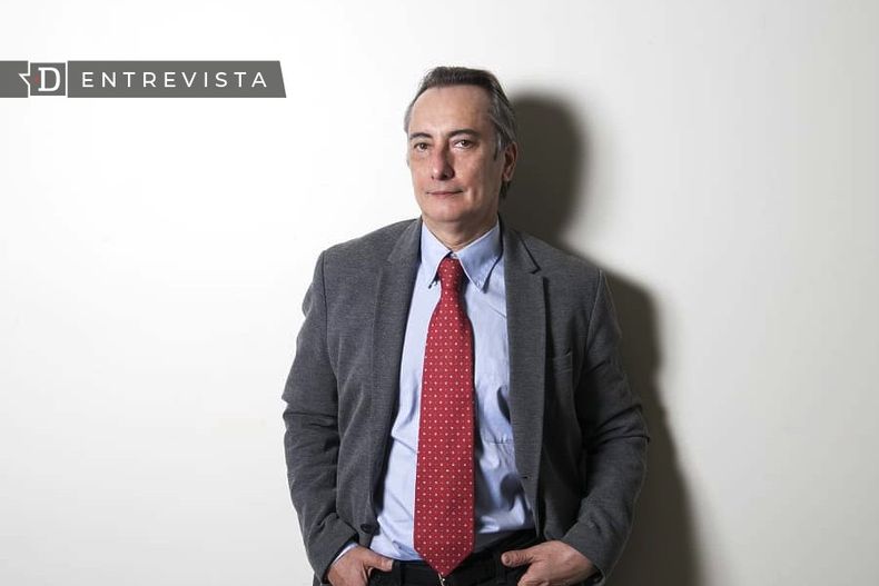 Osvaldo Artaza UDLA.jpg