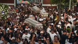 Fútbol, canto y un hogar para su madre: Los sueños truncados de los 4 niños calcinados por militares que conmocionan Ecuador