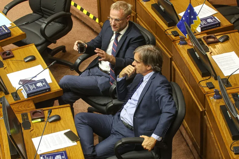 13073 senado secreto.webp