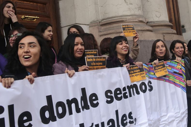 frente amplio aborto scaled.jpg