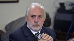 Todos los dardos apuntan a Abbot: duras críticas al Fiscal Nacional por salida del fiscal Emilfork
