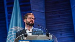 Distintos resultados: Boric trilingüe en gira europea mientras Carter lo intenta con alemán e inglés