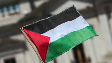 Francia reconoce a Palestina como Estado en busca de paz y Estados Unidos muestra su indignación