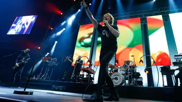 El Desconcierto | 8975 simply red.webp