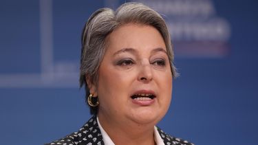 Ministra Jara y bajo monto de cuotas en devolución de Isapres: “Parece una burla”