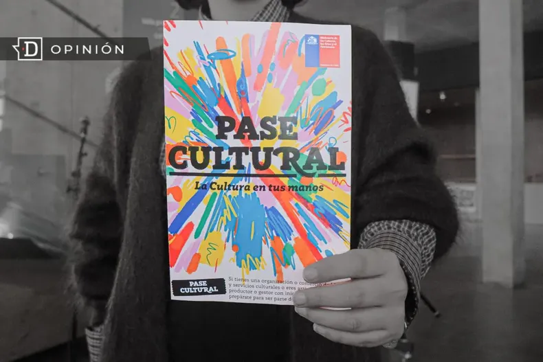 29898 foto de un afiche del pase cultural.webp