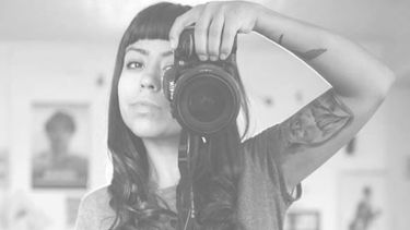 Comunicadores de Chile repudian ataque contra fotoperiodista en Venezuela y acusan tergiversación de los hechos