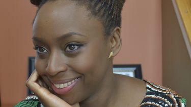 El Desconcierto | Chimamanda credit Ivara Esege scaled.jpg