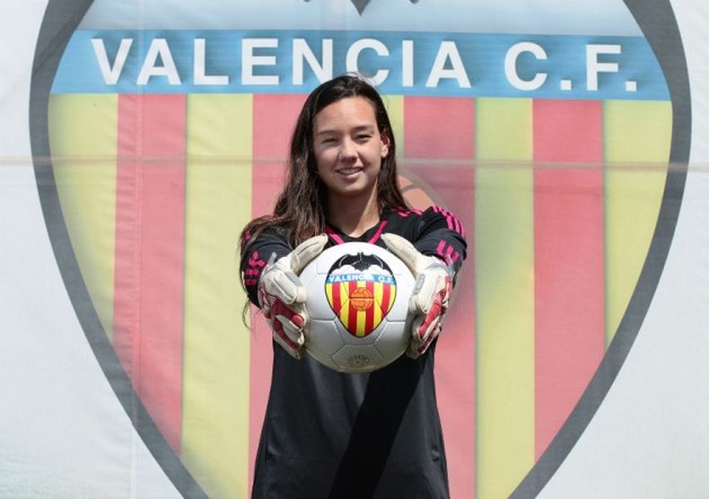 Christiane_Endler_Valencia_2016_ 630x443 1.jpg