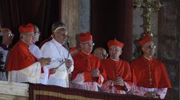 Crisis migratoria: El papa denunció que el mar Mediterráneo es un cementerio