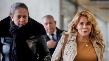 Cathy Barriga acudió a sanadora - Agencia Uno