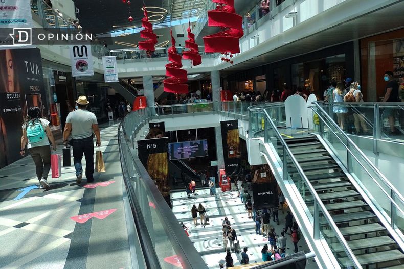 mall, involucion silenciosa.jpg