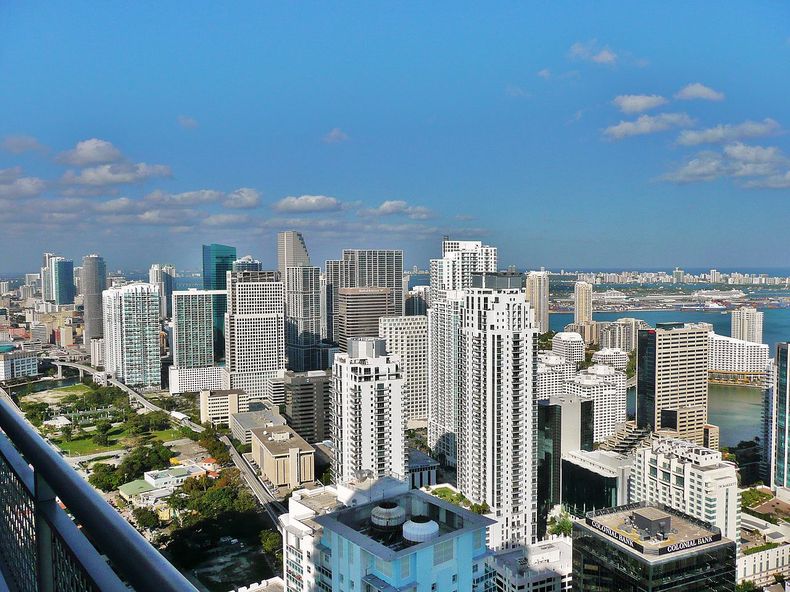1280px Miami_skyline_northern_Brickell_20100206.jpg