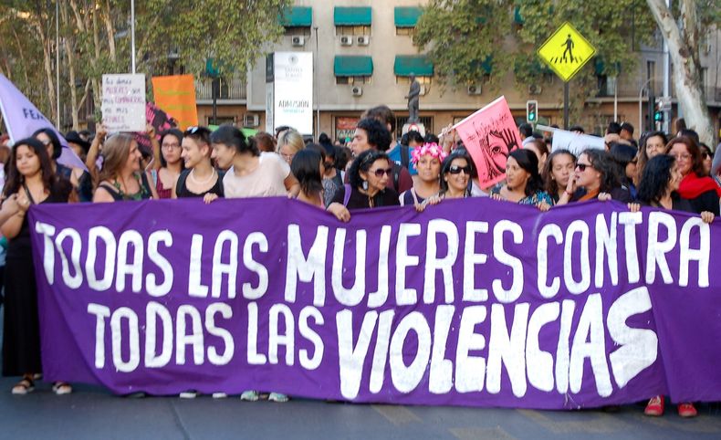 marcha mujeres scaled.jpg