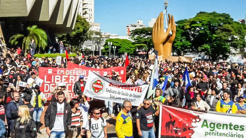 brasilemgreve.jpg
