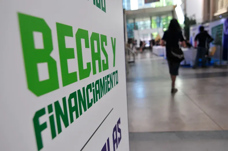 resultados fuas 2026 revisa con tu rut si recibiste gratuidad becas o credito para estudiar.webp
