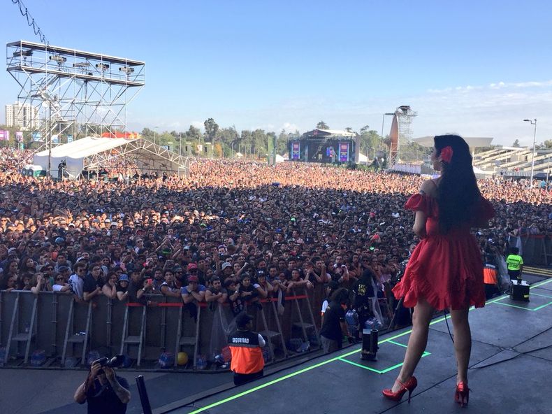 mon laferte.jpg