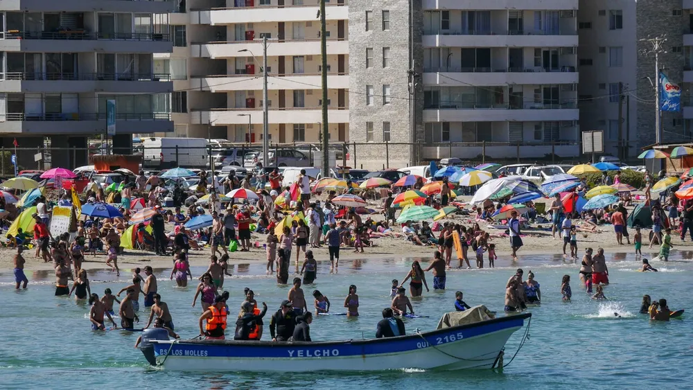 ¿Los Molles se urbaniza? Balneario amenazado por loteo en la playa y condominio de 195 departamentos