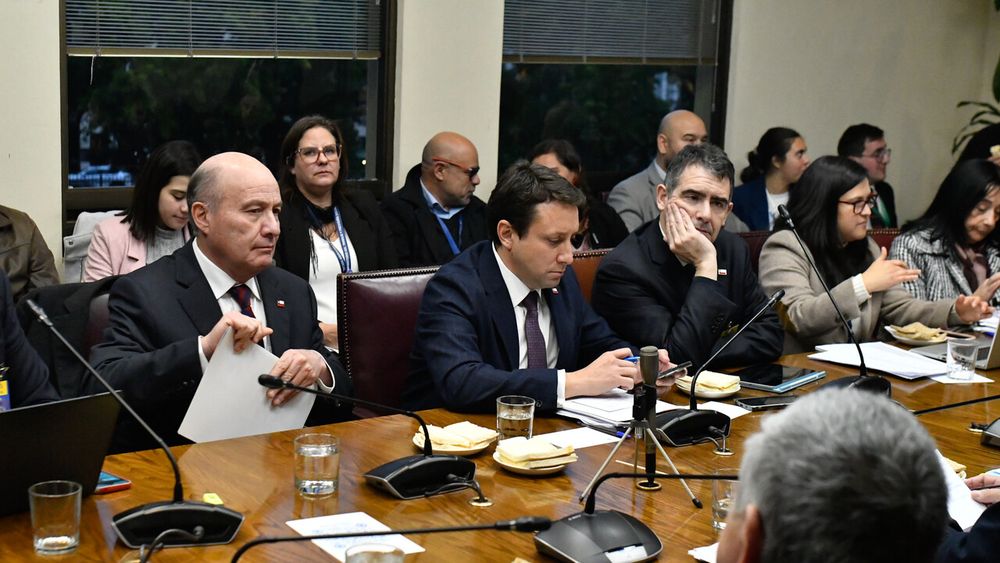 Acuerdo PPD y gobierno por Ley Miscelánea - Agencia Uno