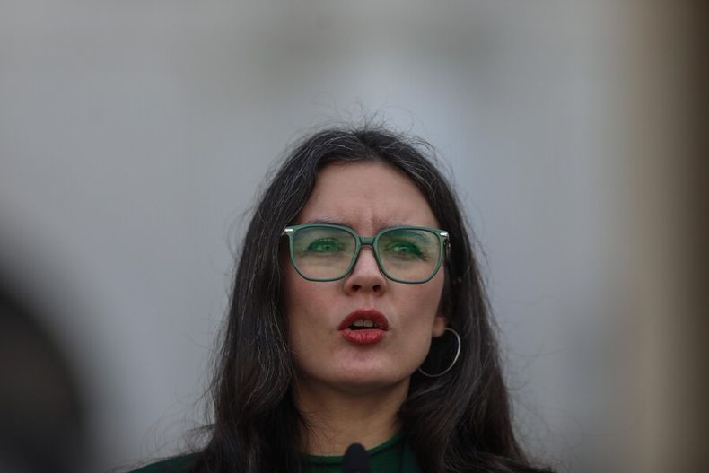 Camila Vallejo 2.jpg