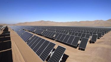Chile top mundial en inversión en energías renovables según Índice de Competitividad Global
