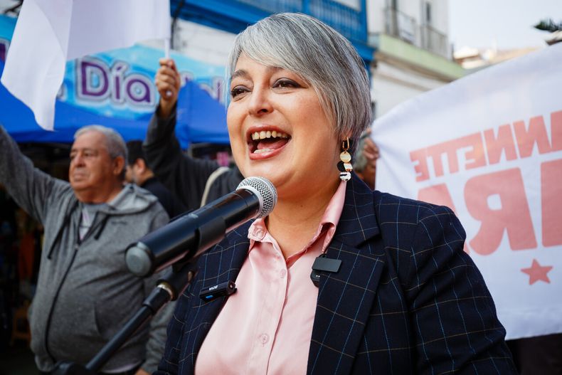 18096 a uno 1664358.jpg