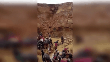 VIDEO| Derrumbe en mina ilegal de Venezuela: El instante exacto en que todo se vino abajo