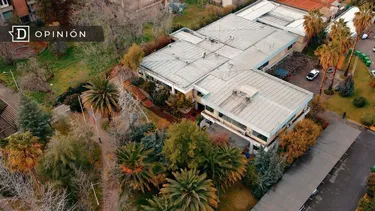El Desconcierto | 15623 vista aerea de la municipalidad de la reina.webp