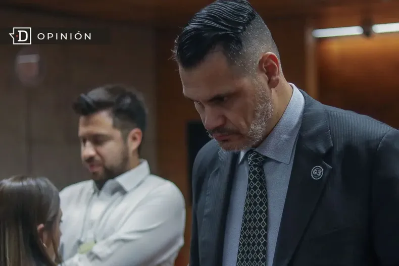 28907 claudio crespo y gustavo gatica en el juzgado.webp