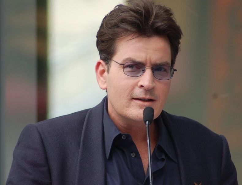 charlie sheen e1510226265844.jpg