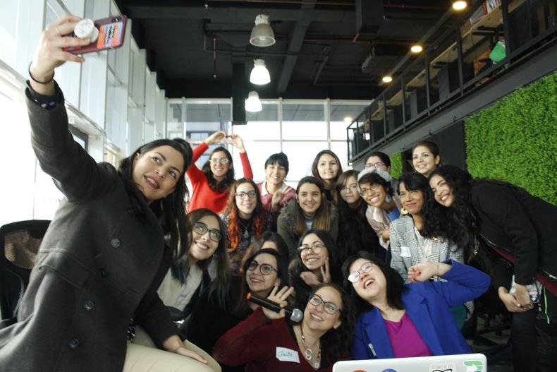 Chicas Poderosas Chile scaled.jpg