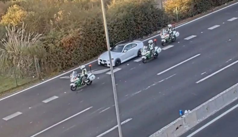 Sujeto se pudo ir conduciendo tras ser detenido por manejar a 264 m/h - Captura de video
