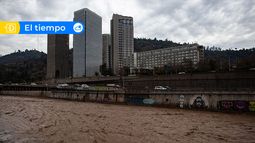 Tren de sistemas frontales: Senapred decreta Alerta en Santiago por fuerte viento y lluvia