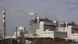 Proyecto de ley da facultades a municipios frente a industrias contaminantes