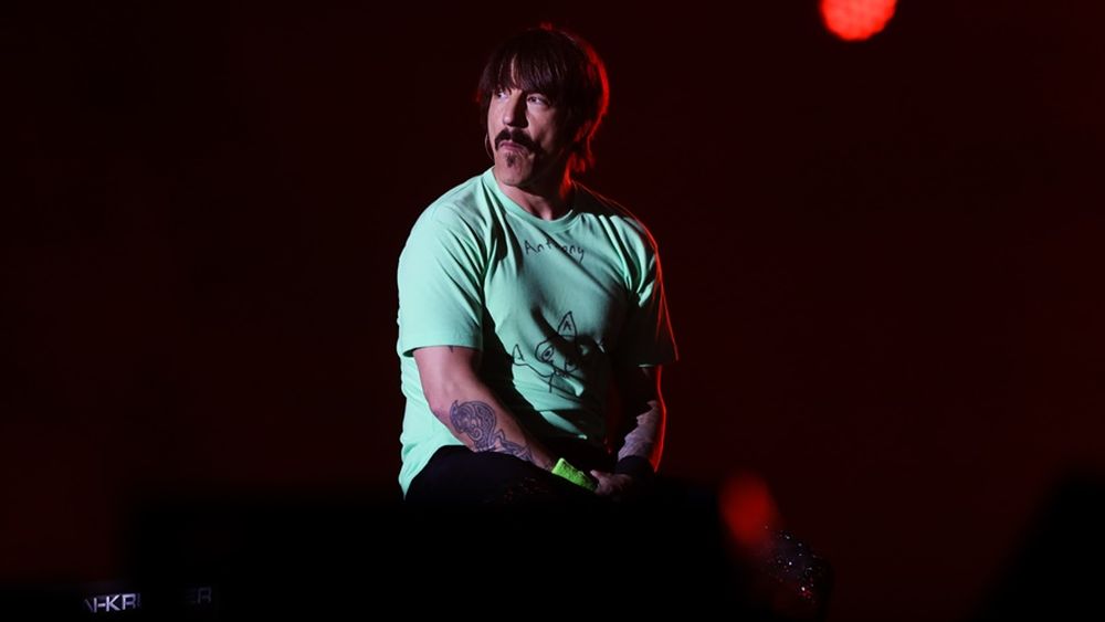 Por abusadores: Grupo feminista pide a Spotify sacar de sus listas a Eminem y a Red Hot Chili Peppers