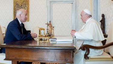 En histórica visita Biden y el papa conversaron sobre las grandes preocupaciones del mundo