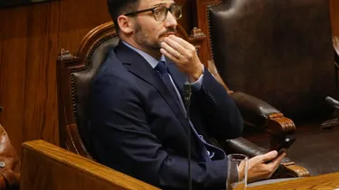 RN y UDI piden renuncia de Pardow por cobros excesivos en cuentas de luz