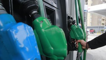 Imagen referecial sobre el valor de los combustibles - Agencia Uno